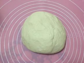 和成面团后取出
