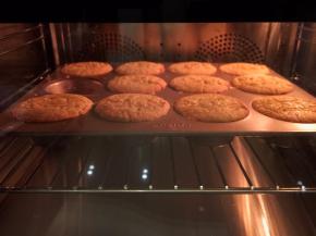 烤箱预热170度30分钟左右