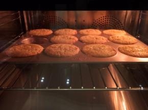 烤箱预热170度30分钟左右