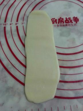 9、再擀成长舌状
