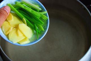 葱段，姜片准备好