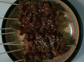 最后撒上芝麻少许
