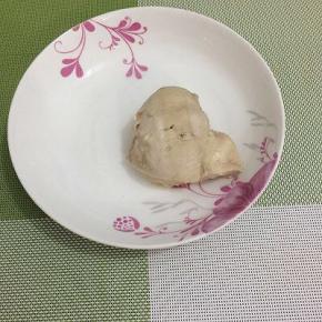 捞出用凉开水冲一下上面的血末