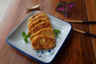 两面都煎至金黄色即可