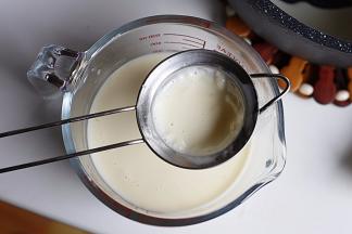 用小滤网过滤一次