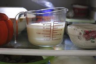 入冰箱冷藏至温度微冰