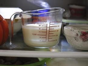 入冰箱冷藏至温度微冰
