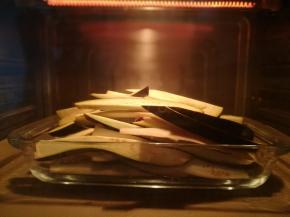 放入烤箱，蒸汽模式蒸25分钟。没有蒸烤箱，就放锅里用笼屉蒸，大约16分钟左右。