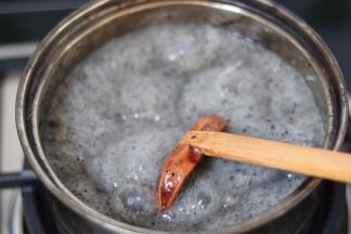 14.煮至糊状粘稠即可