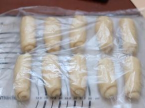 8.卷起静置10分钟