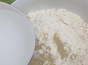 在加入40度左右的水