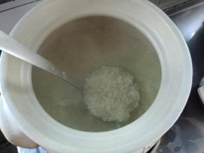 25分钟后粥已经浓稠。