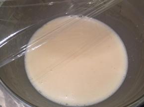 盖上保鲜膜室温静置45分钟以上（我静置了1小时）