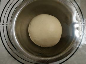 3.进行第一次发酵