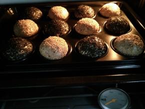 6.进行第二次发酵
发酵好180度中层上下火20分钟，上色盖上锡纸即可