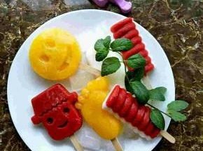 冻好的冰棍轻松脱模