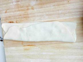 下面的叠起来。