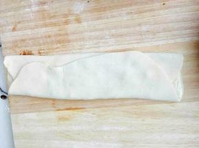 下面的叠起来。