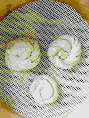 放蒸笼醒发大概20分钟左右。