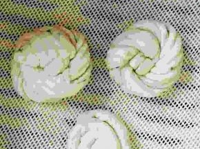 放蒸笼醒发大概20分钟左右。