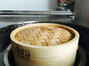 开火蒸，水开后蒸15分钟即可。