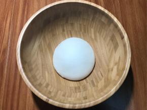 发酵不需要太大，稍微有个一倍到1.5倍大就行，只发了20分钟。