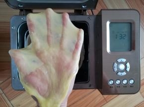 和面完成，顺手拉一个手套膜，28分钟出膜妥妥的