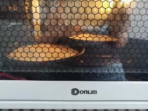 2个面团做好以后放入烤箱发酵20分钟