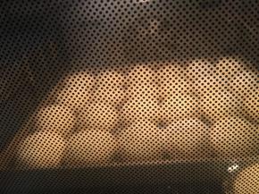 放入预热好180度的烤箱中烘烤18到20分钟