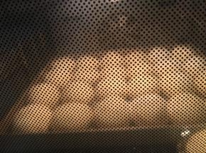 放入预热好180度的烤箱中烘烤18到20分钟