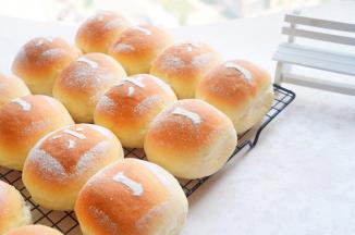 六一特制蜂蜜餐包就做好了