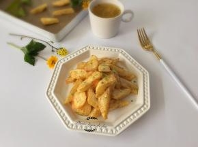 出炉后撒上葱花，趁热食用。