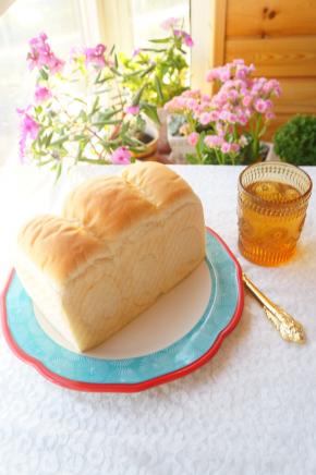 超级柔软的炼乳吐司做好了