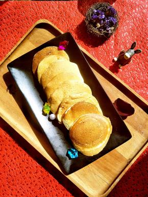 翻面后再煎2-3分钟即可。