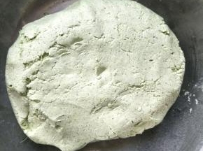 和成不沾手的面团