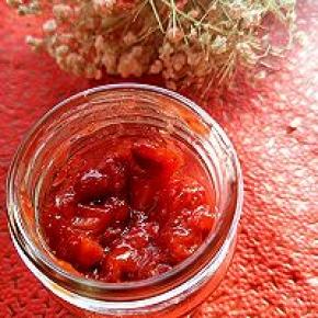 熬好的草莓果酱