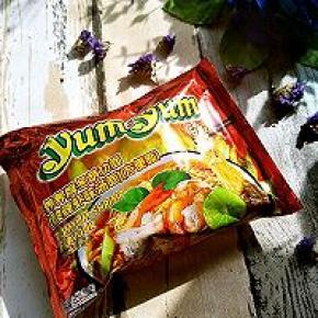 材料:


泰国冬阴功酸辣虾味面一包