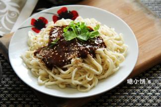 手擀面版麻酱拌面