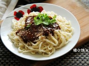 手擀面版麻酱拌面