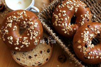 随便贴一些以前写过的其它款式贝果，具体就不搬运了。
红糖红枣燕麦贝果