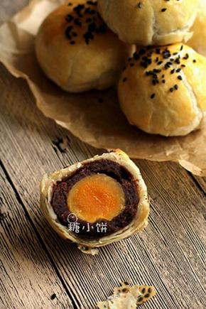 蛋黄酥