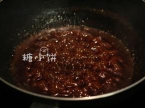 然后淋在葫芦鸡表面即可