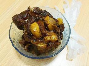 大骨头就是要啃着吃~