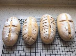 出炉后转移到晾网晾凉