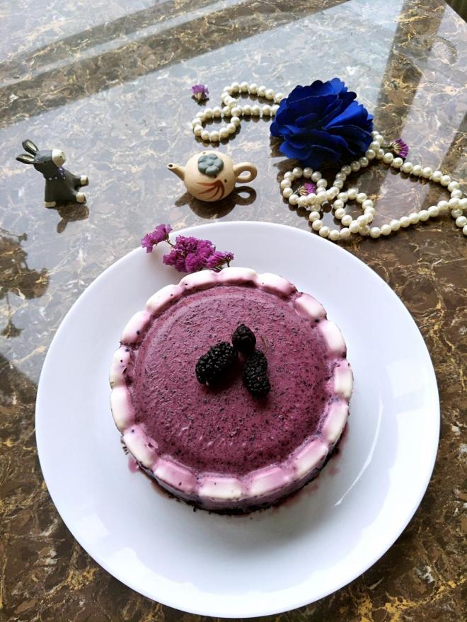 桑葚慕斯蛋糕