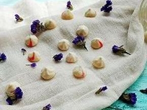 9. 烤箱预热，中下层，100度，60分钟