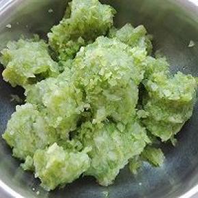 3. 稍微箍一下水份