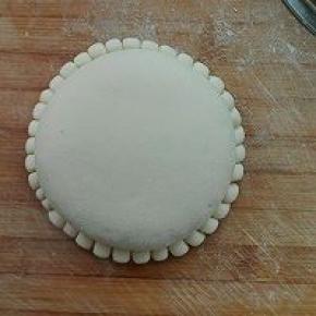 10. 底边沾水围起来