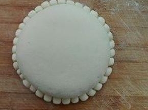 10. 底边沾水围起来