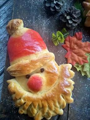 两个造型，帽子不同